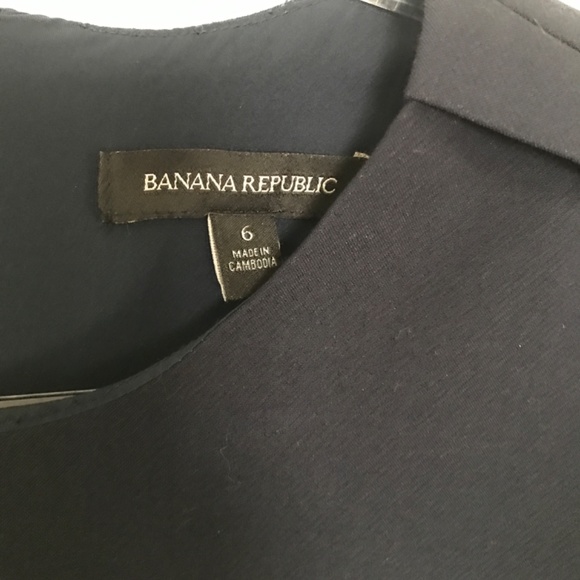 Banana Republic  navy ruffle work dress, size 6 - Picture 3 of 4